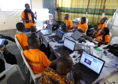 Ateliers de sensibilisation et de formation à la cartographie libre, la géomatique libre et le journalisme de données à Cotonou